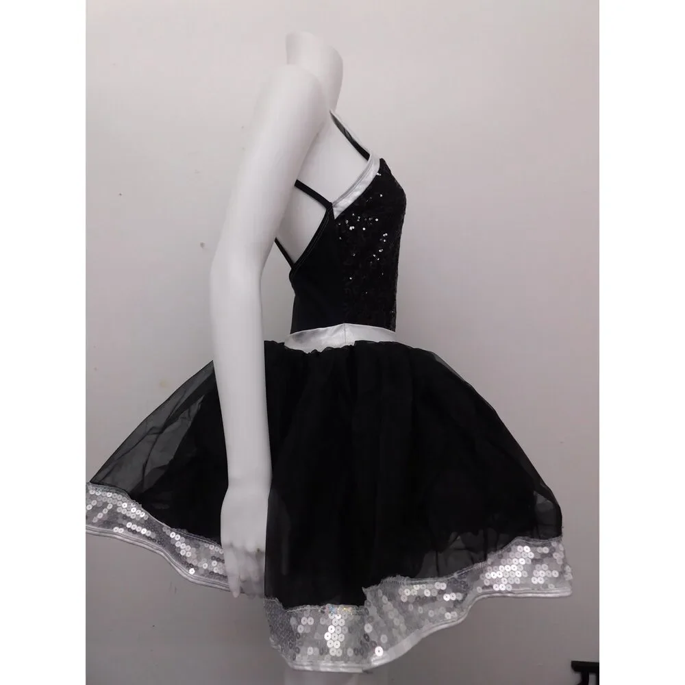 Pre-Owned Dance Costume Curtain Call  XL Child Silver Jazz Sequin